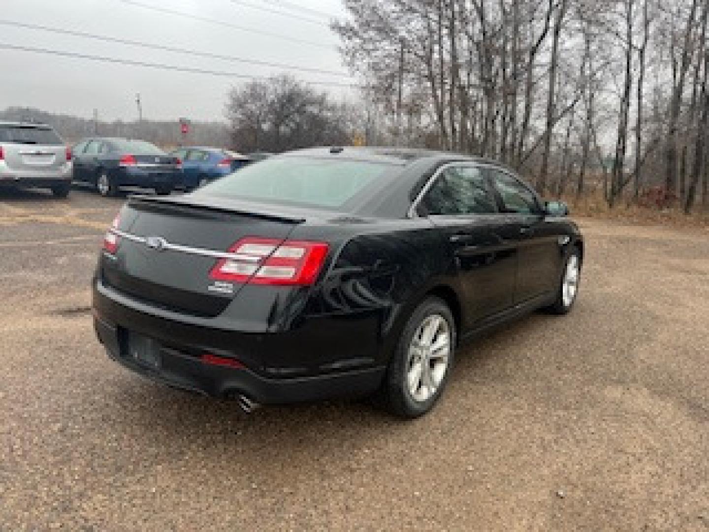 2013 Ford Taurus (1FAHP2E89DG) , located at 17255 hwy 65 NE, Ham Lake, MN, 55304, 0.000000, 0.000000 - Photo#4